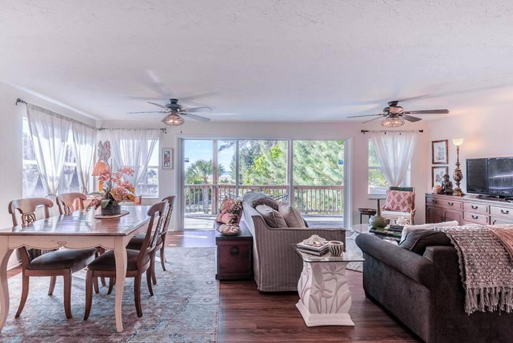 Your Tranquil Escape Is Found Directly On The Beach At The Serenity Beach Condo. Сиеста Кий Екстериор снимка