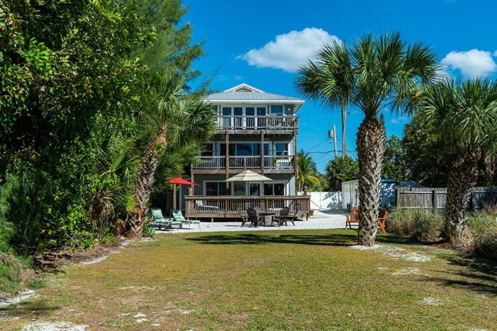 Your Tranquil Escape Is Found Directly On The Beach At The Serenity Beach Condo. Сиеста Кий Екстериор снимка